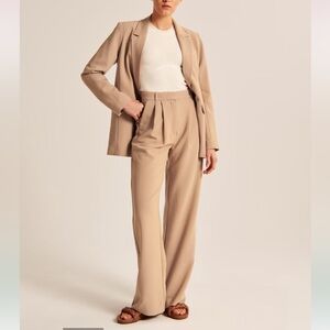 NWT A&F Tailored Sloane Wide leg pant